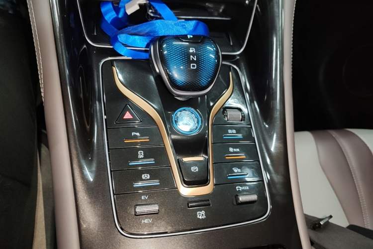 Used BYD Frigate 07 2023 DM-i 100KM Luxury Model Gear Lever