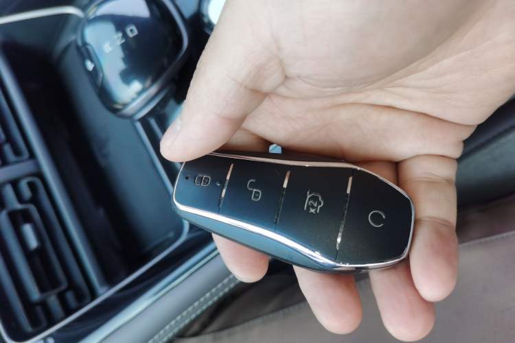 Used BYD Frigate 07 2023 DM-i 100KM Prestige Model Interior 1