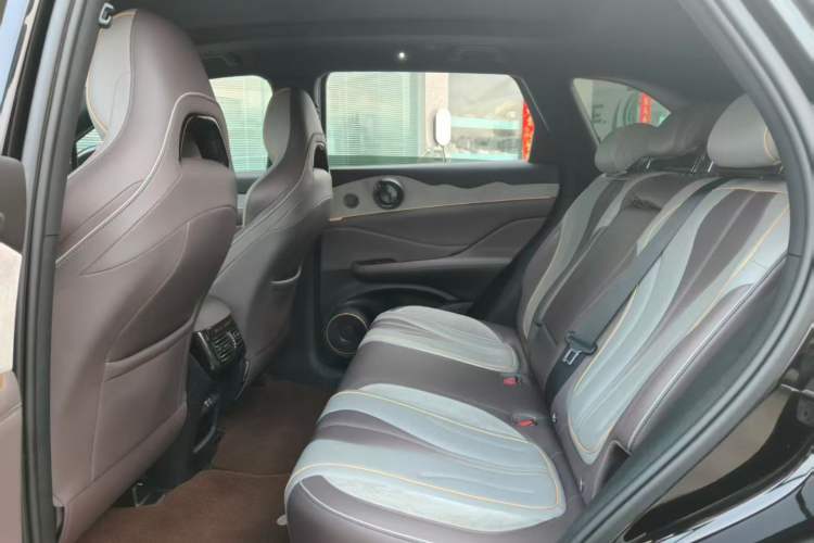 Used BYD Frigate 07 2023 DM-i 100KM Prestige Model Interior 4