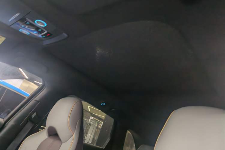 Used BYD Frigate 07 2023 DM-i 205KM Prestige Model Interior 5