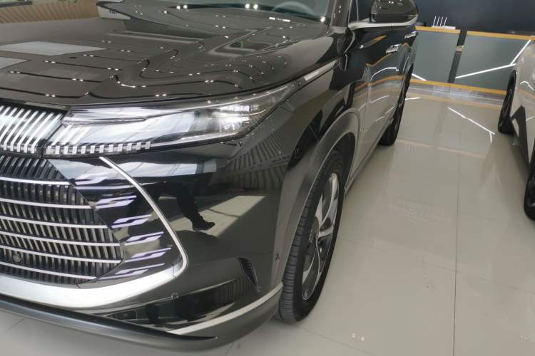 Used BYD Frigate 07 2023 DM-i 205KM Flagship Model Left Front Headlight