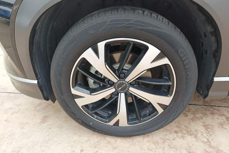 Used BYD Frigate 07 2023 DM-i 100KM Luxury Model Left Front Wheel Hub