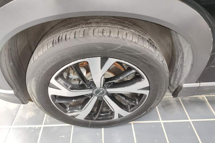 Used BYD Frigate 07 2023 DM-i 100KM Luxury Model Left Front Wheel Hub