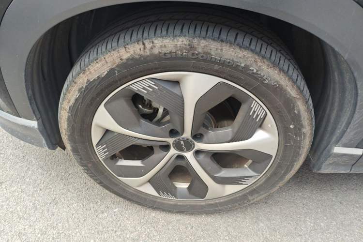 Used BYD Frigate 07 2023 DM-i 205KM Flagship Model Left Front Wheel Hub