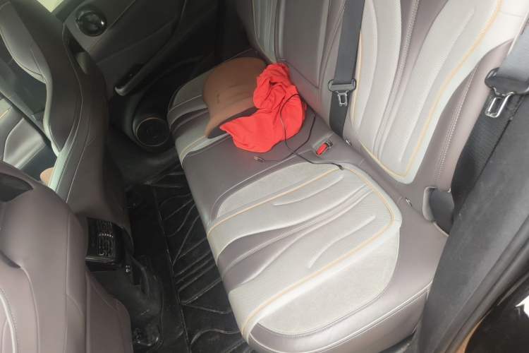 Used BYD Frigate 07 2023 DM-i 205KM Prestige Model Left Rear Seat