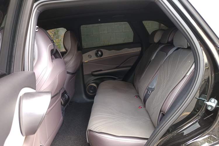 Used BYD Frigate 07 2023 DM-i 100KM Prestige Model Left Rear Seat