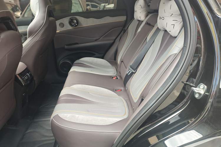 Used BYD Frigate 07 2023 DM-i 205KM Flagship Model Left Rear Seat