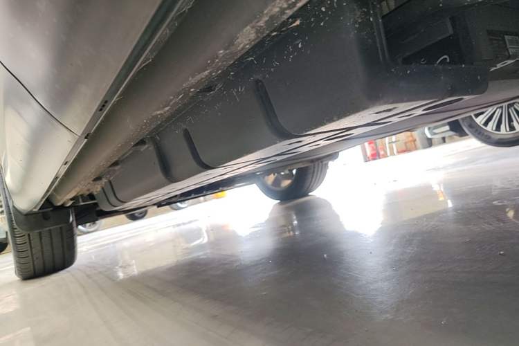 Used BYD Frigate 07 2023 DM-i 100KM Prestige Model Left Side Sill