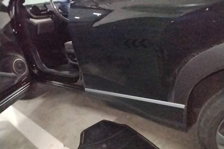 Used BYD Frigate 07 2023 DM-i 100KM Flagship Model Left Side Sill