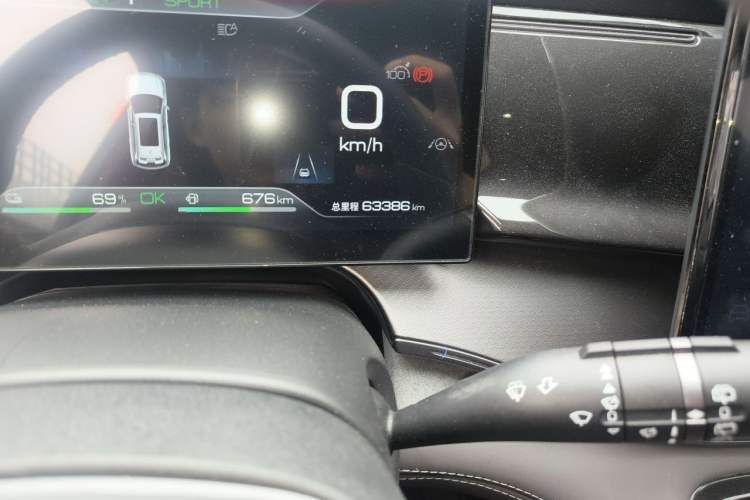 Used BYD Frigate 07 2023 DM-i 205KM Prestige Model Odometer Close Up