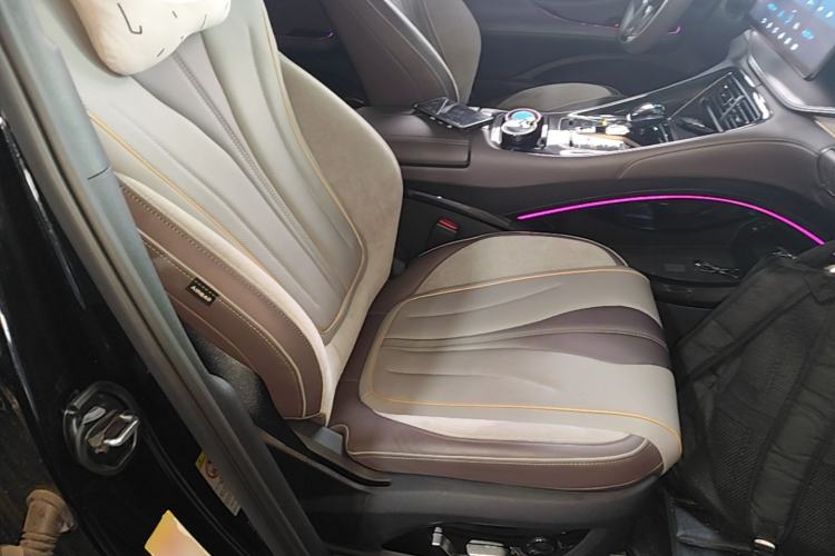 Used BYD Frigate 07 2023 DM-i 205KM Prestige Model Right Front Seat