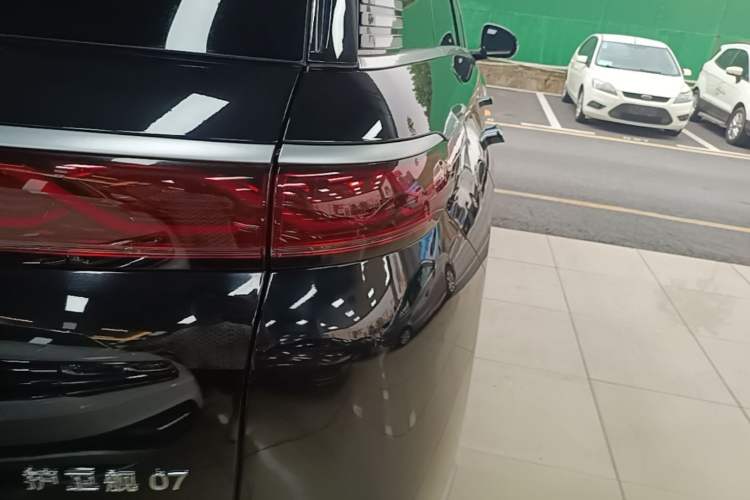 Used BYD Frigate 07 2023 DM-i 205KM Flagship Model Right Rear Taillight