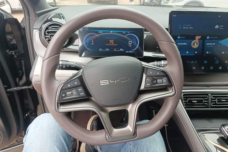 Used BYD Frigate 07 2023 DM-i 100KM Luxury Model Steering Wheel