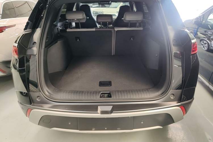 Used BYD Frigate 07 2023 DM-i 100KM Prestige Model Trunk
