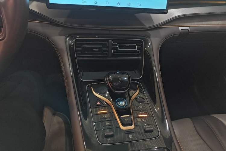 Used BYD Frigate 07 2023 DM-i 100KM Flagship Model Audio And AC Panel