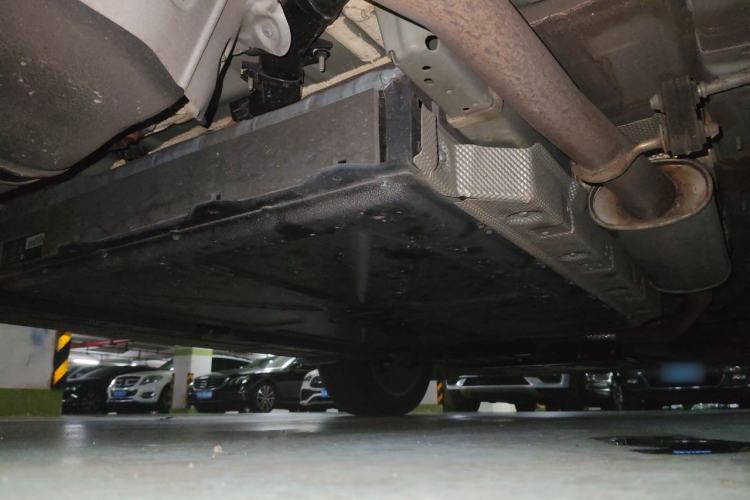 Used BYD Frigate 07 2023 DM-i 100KM Flagship Model Chassis Rear Right