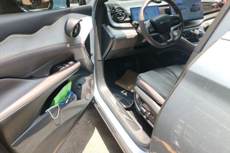 Used BYD Frigate 07 2023 DM-i 205KM Prestige Model Driver Seat
