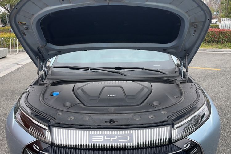 Used BYD Frigate 07 2023 DM-i 100KM Prestige Model Engine Bay