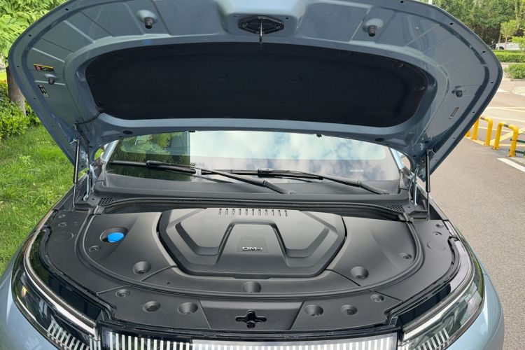 Used BYD Frigate 07 2023 DM-i 100KM Prestige Model Engine Bay