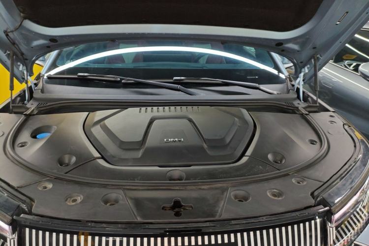 Used BYD Frigate 07 2023 DM-i 100KM Flagship Model Engine Bay