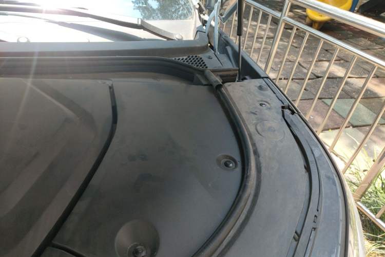 Used BYD Frigate 07 2023 DM-i 205KM Prestige Model Engine Bay Left