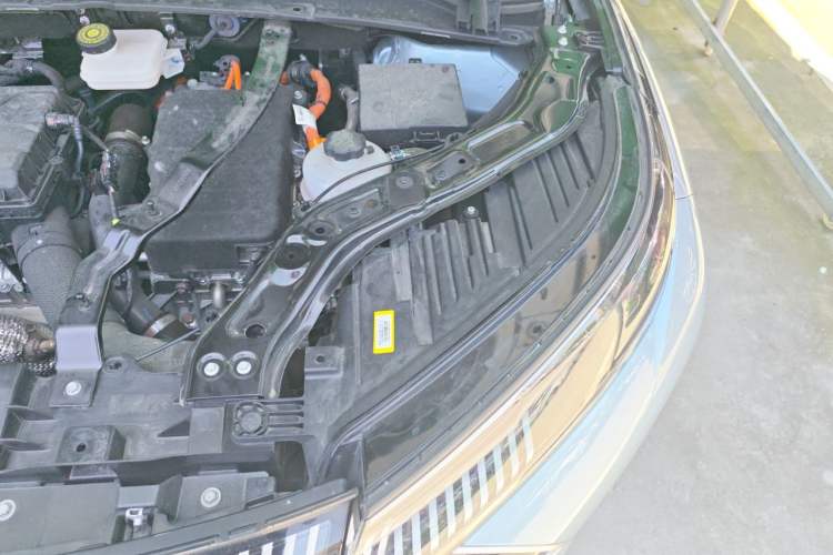 Used BYD Frigate 07 2023 DM-i 100KM Flagship Model Engine Bay Left