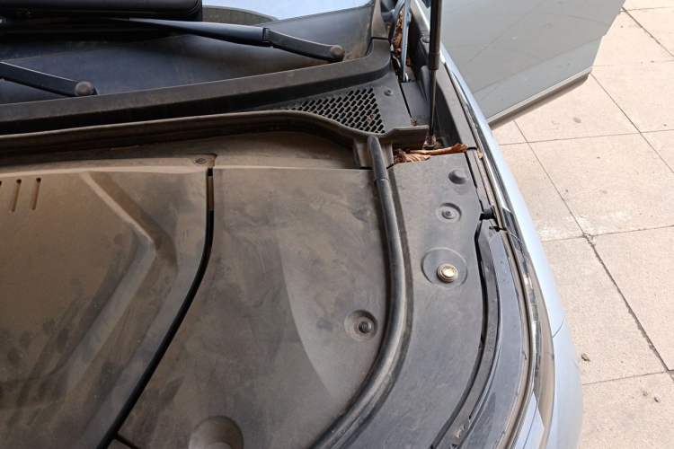 Used BYD Frigate 07 2023 DM-i 100KM Flagship Model Engine Bay Left