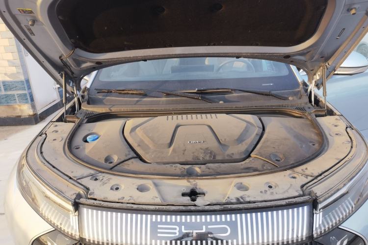 Used BYD Frigate 07 2023 DM-i 100KM Flagship Model Engine Bay