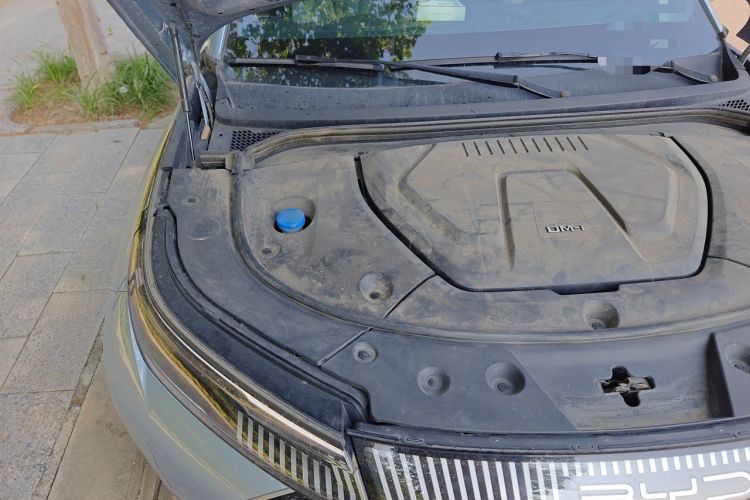 Used BYD Frigate 07 2023 DM-i 205KM Flagship Model Engine Bay Right