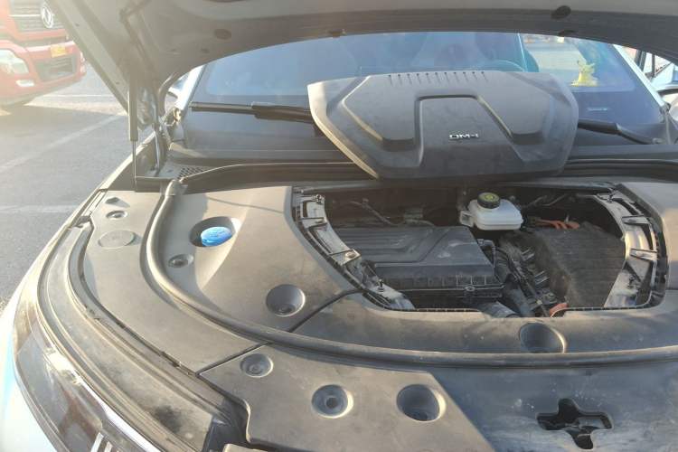 Used BYD Frigate 07 2023 DM-i 205KM Flagship Model Engine Bay Right