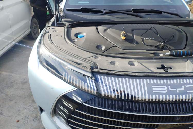 Used BYD Frigate 07 2023 DM-i 100KM Flagship Model Engine Bay Right
