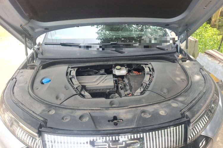 Used BYD Frigate 07 2023 DM-i 100KM Flagship Model Engine Bay