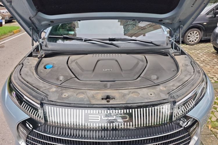 Used BYD Frigate 07 2023 DM-i 100KM Flagship Model Engine Bay