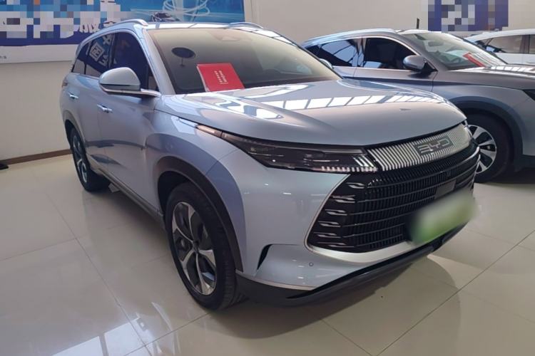 Used BYD Frigate 07 2023 DM-i 100KM Prestige Model Front Right 45 Deg