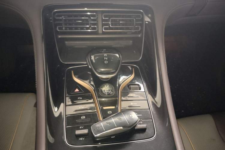 Used BYD Frigate 07 2023 DM-i 100KM Flagship Model Gear Lever
