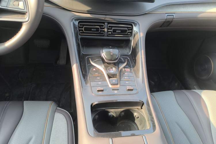Used BYD Frigate 07 2023 DM-i 100KM Flagship Model Gear Lever