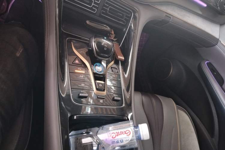 Used BYD Frigate 07 2023 DM-i 205KM Prestige Model Gear Lever