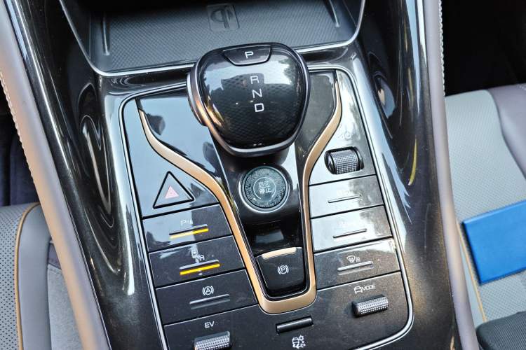 Used BYD Frigate 07 2023 DM-i 100KM Prestige Model Gear Lever