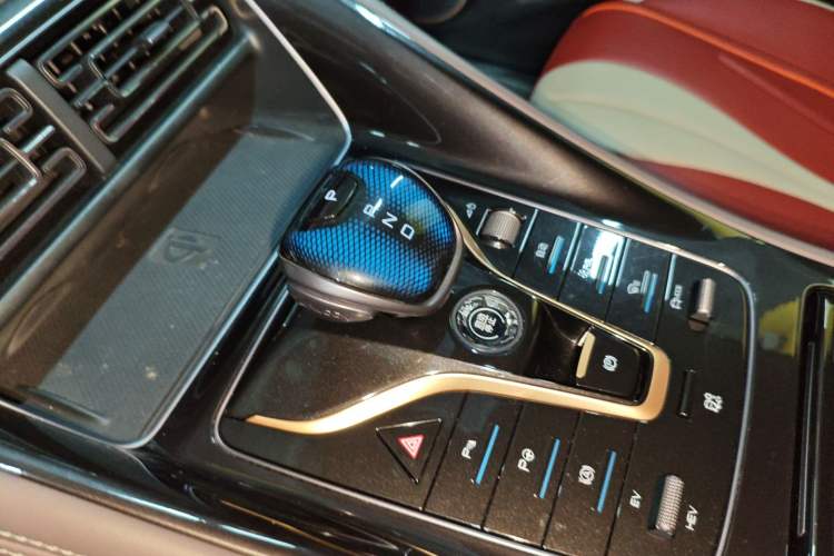 Used BYD Frigate 07 2023 DM-i 100KM Flagship Model Gear Lever