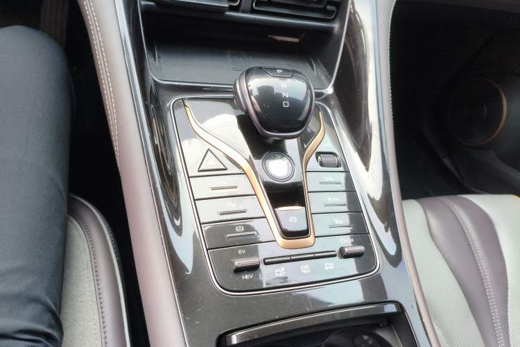 Used BYD Frigate 07 2023 DM-p 175 km Four-Wheel Drive Flagship Model Gear Lever