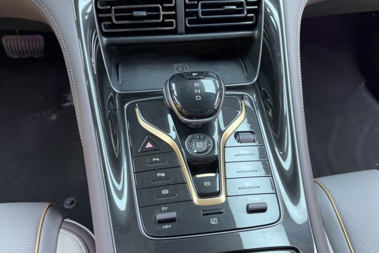 Used BYD Frigate 07 2023 DM-i 100KM Flagship Model Gear Lever