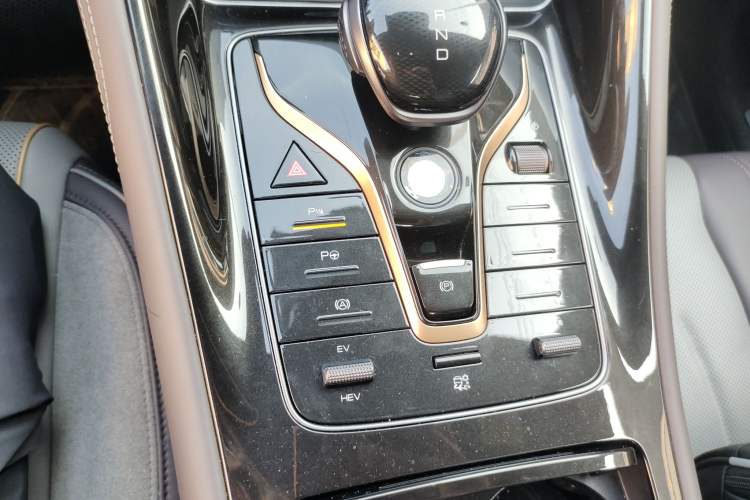 Used BYD Frigate 07 2023 DM-i 100KM Flagship Model Gear Lever