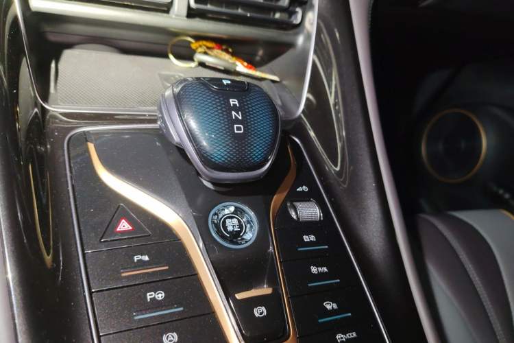 Used BYD Frigate 07 2023 DM-i 100KM Flagship Model Gear Lever