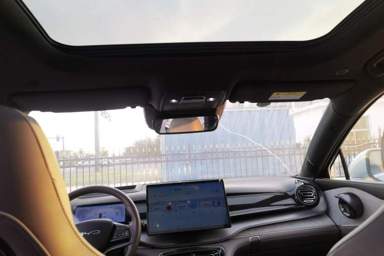 Used BYD Frigate 07 2023 DM-i 100KM Flagship Model Headliner