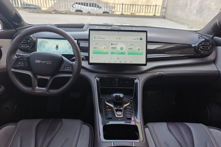 Used BYD Frigate 07 2023 DM-i 205KM Flagship Model Interior 1