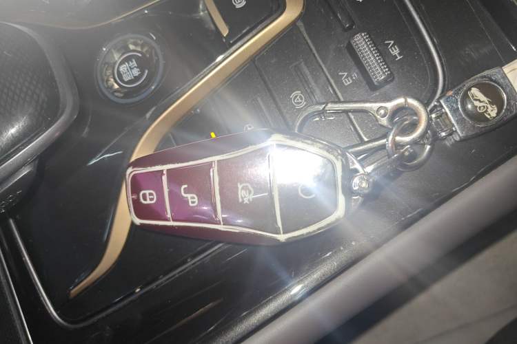 Used BYD Frigate 07 2023 DM-p 175 km Four-Wheel Drive Flagship Model Interior 1