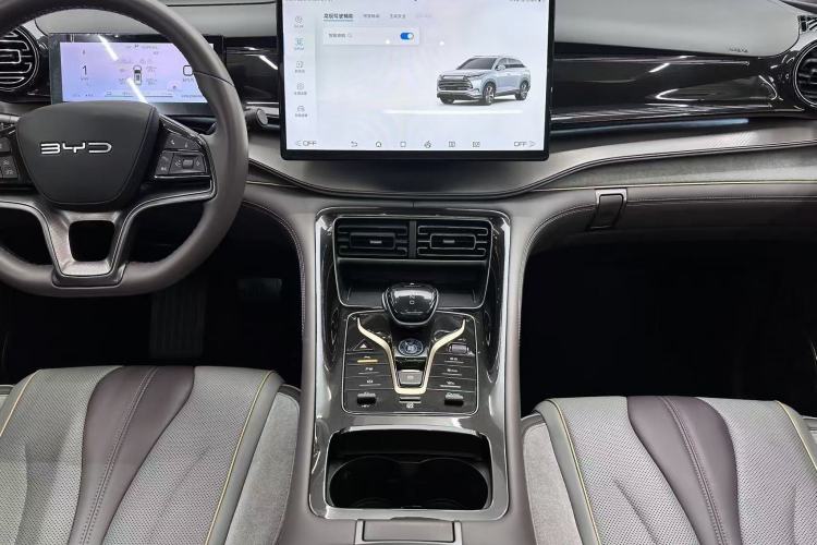 Used BYD Frigate 07 2023 DM-i 100KM Flagship Model Interior 1