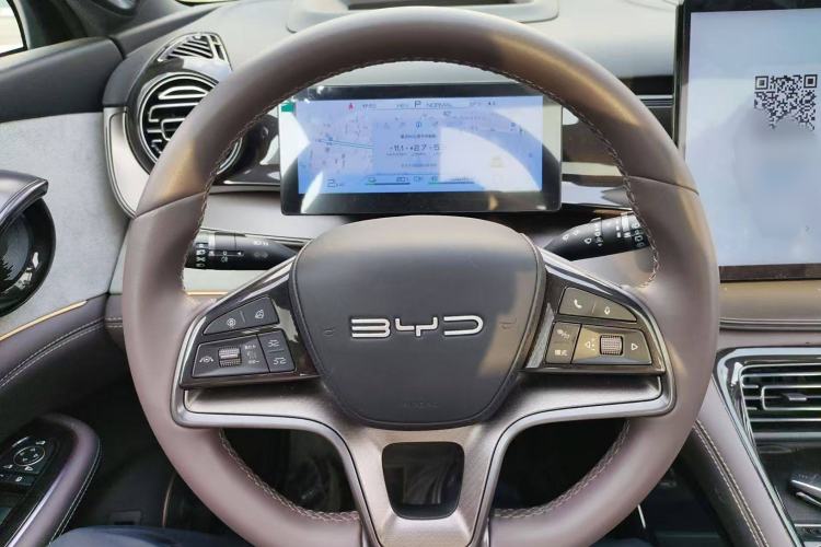 Used BYD Frigate 07 2023 DM-i 100KM Flagship Model Interior 2