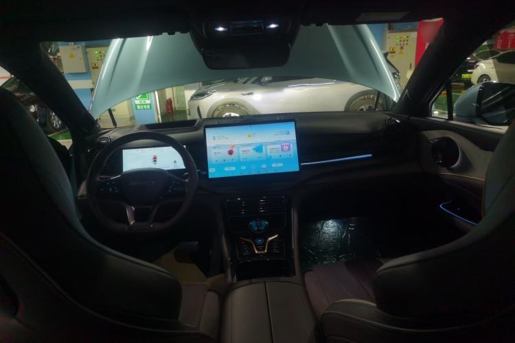 Used BYD Frigate 07 2023 DM-i 205KM Flagship Model Interior 2