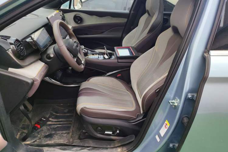 Used BYD Frigate 07 2023 DM-i 100KM Flagship Model Interior 3